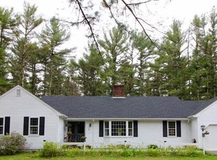 23 Randall Rd, Rochester, MA 02770