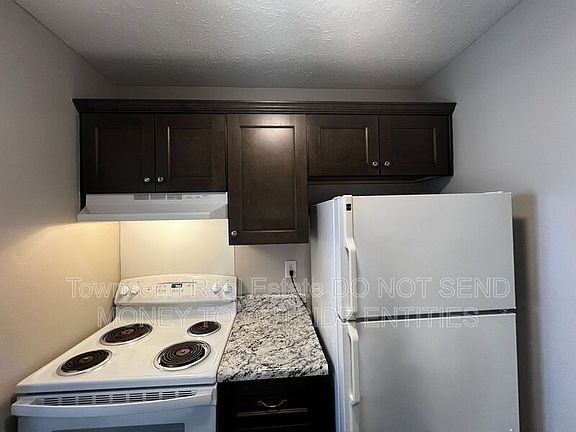 5th image of 1425C Ireland Dr