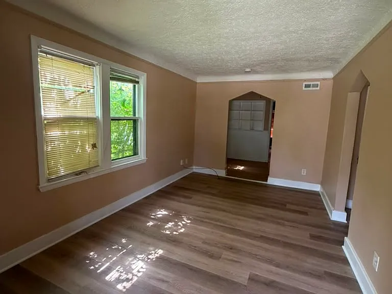 20852 Ridgemont Rd — Photo 3