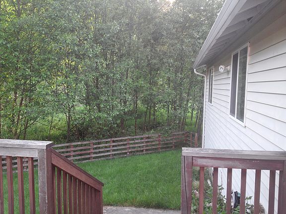 4th image of 218 S Johnson Dr