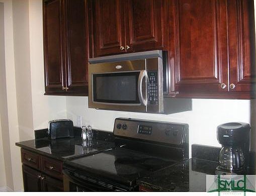 4th image of 523 E Gwinnett Street #s