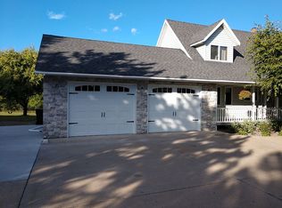 22145 Guarani St NW, Oak Grove, MN 55303