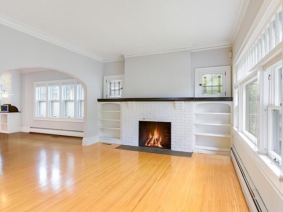 5th image of 4151 Pillsbury Ave