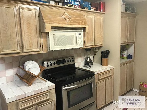 5th image of 1075 Loma Verde Dr