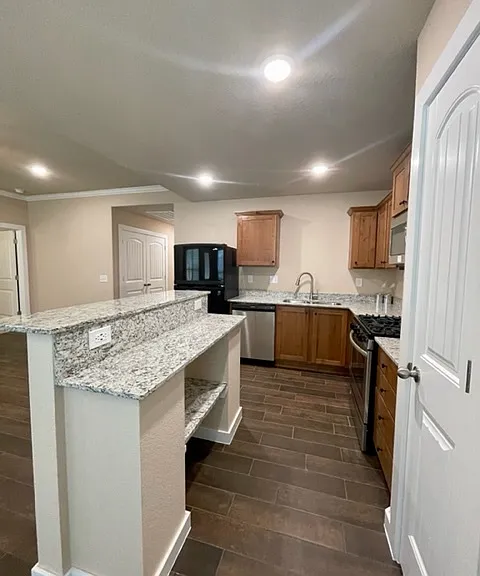 410 Rama St #410 — Photo 4
