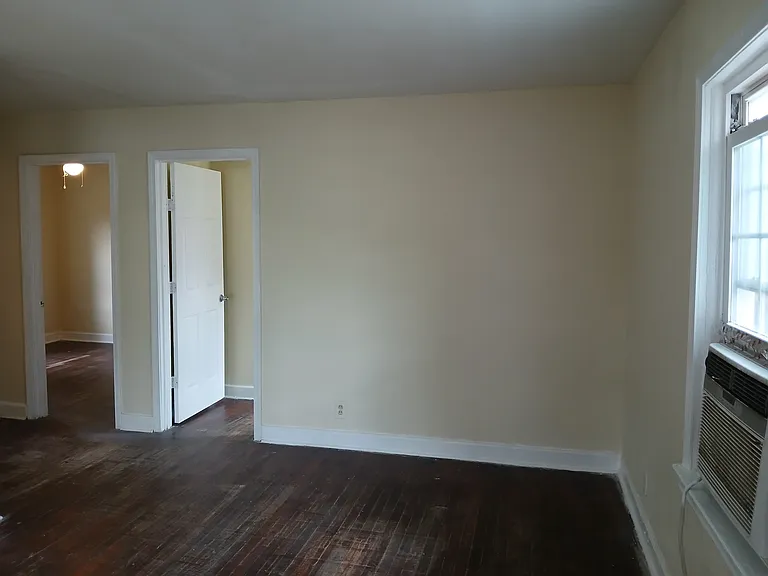 2117 Lasalle St #2 — Photo 2