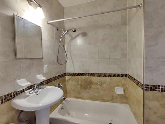 Rented by Signature Property Realty | media 21