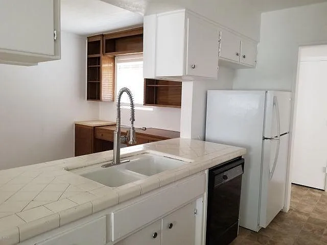 891 N Dakota St — Photo 8