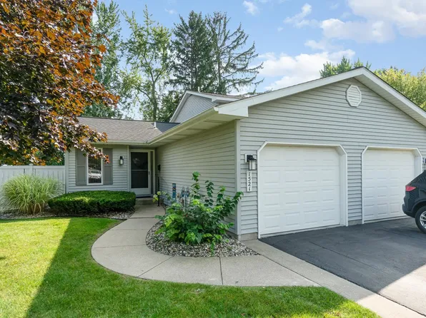 1521 Pheasant Ridge Dr, Midland, MI 48640