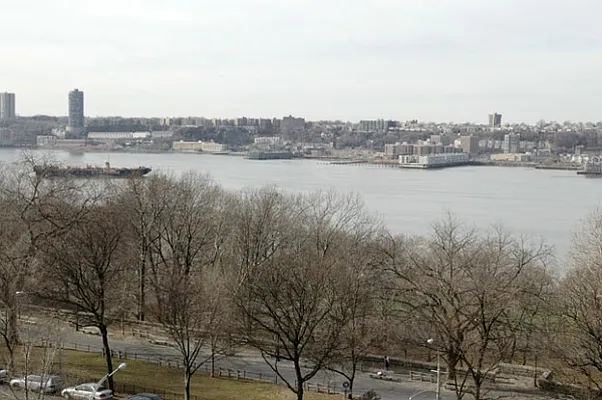 Sold by Rand Realty NY | media 27