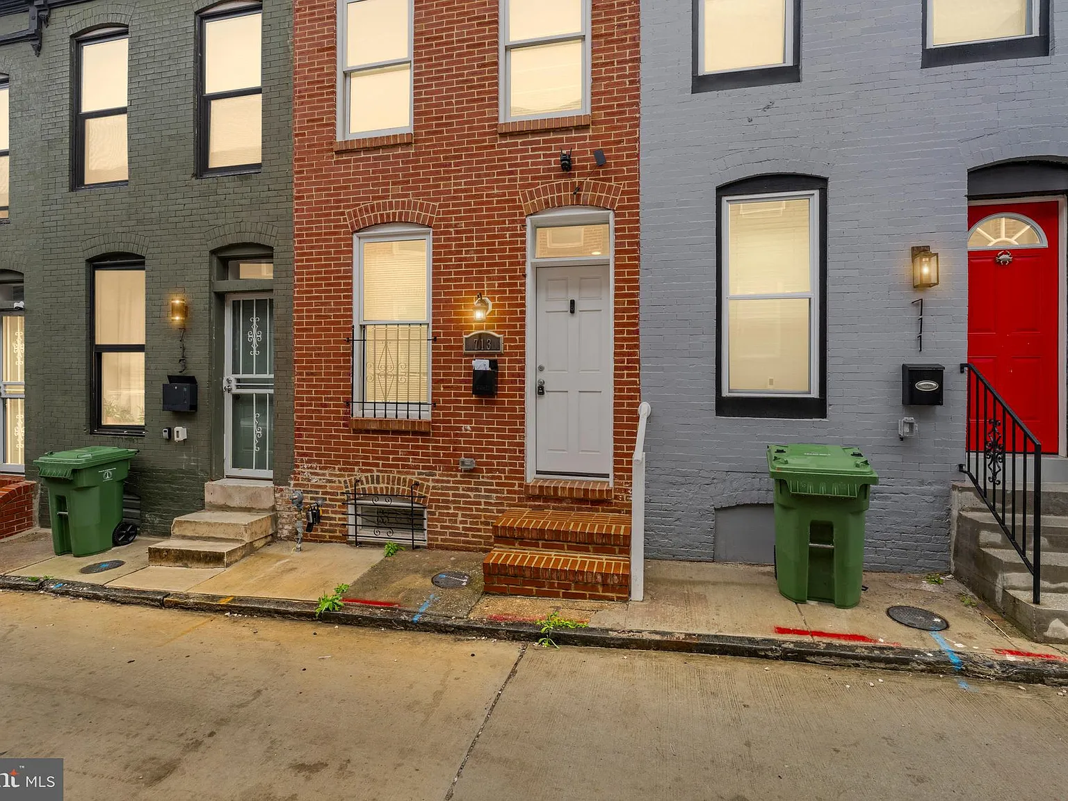 3 bed, 2.5 bath, $1,650 — Photo 1