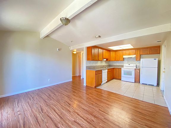 5th image of 7629 Par Pkwy