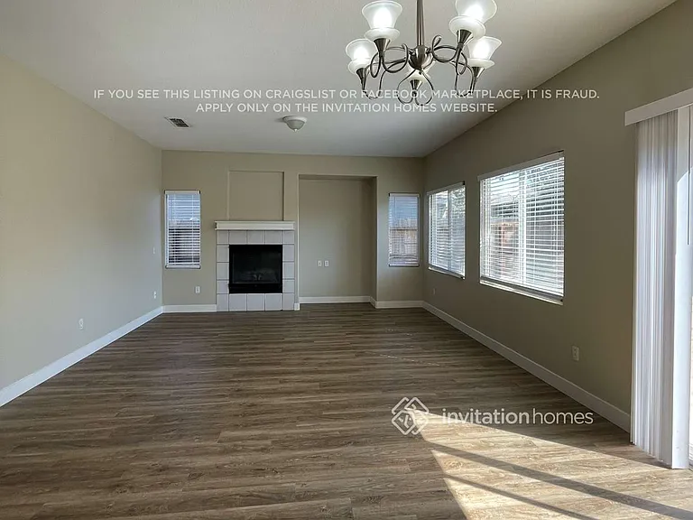 9255 Boulder Falls Ct — Photo 5