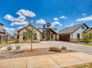 211 Interlaken St, Fredericksburg, TX 78624