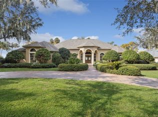 1640 Peninsula Dr, Tavares, FL 32778