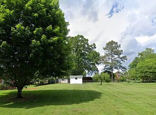140 32nd Ave NW, Hickory, NC 28601