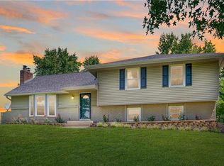 13422 Highview Dr, Kearney, MO 64060