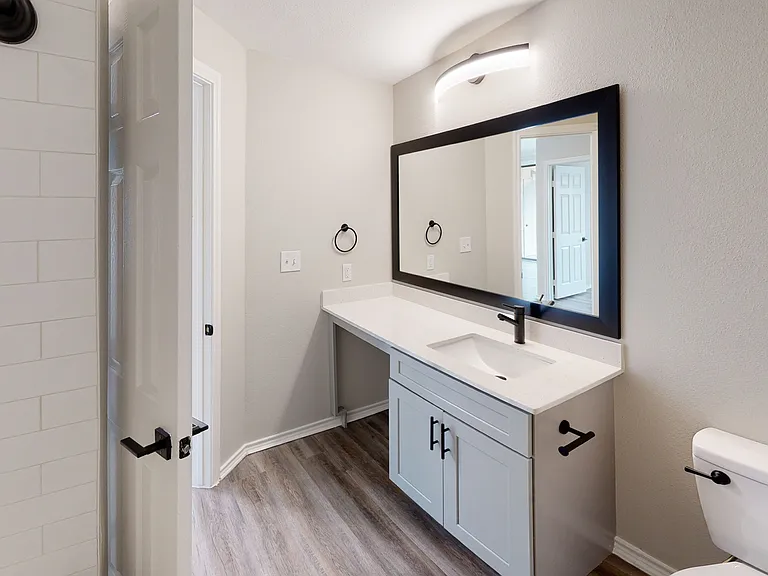 Lakeline Villas — Photo 48