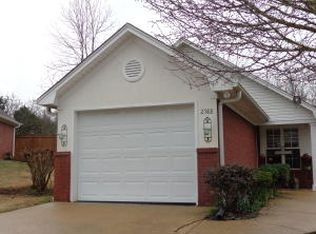 2588 Arlington Dr, Tupelo, MS 38801