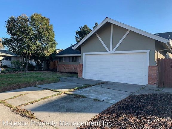 2nd image of 122 Stirling Ct
