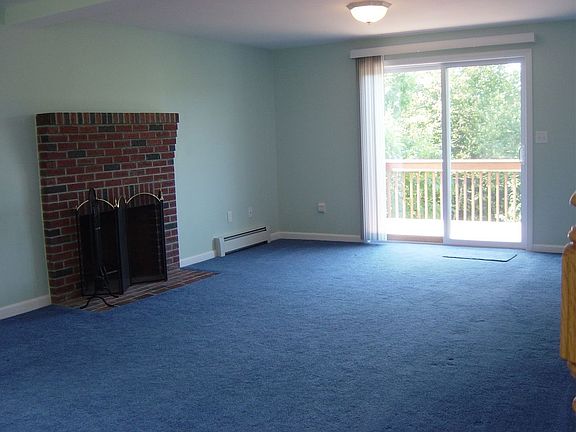 Front/Back Living Rm