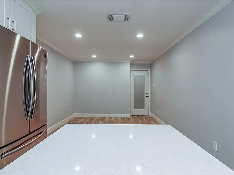 12633 Memorial Dr #243 — Photo 6
