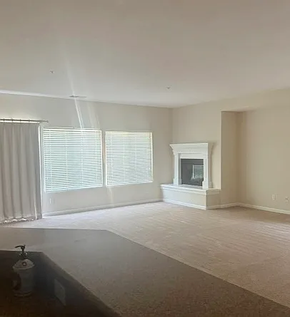 110 Primrose Ln — Photo 4