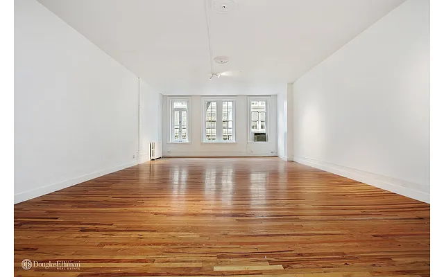 Rented by Douglas Elliman | media 19