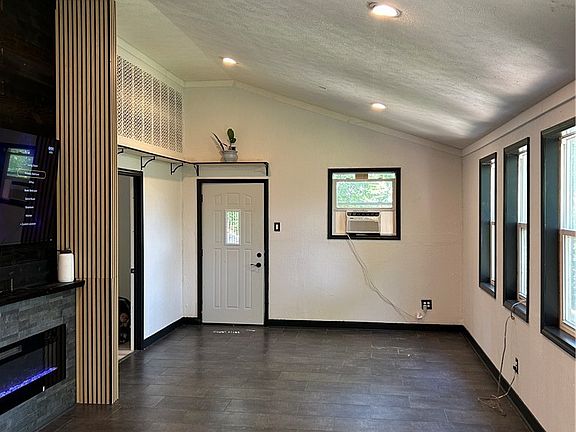 4th image of 26792 Boone Rd