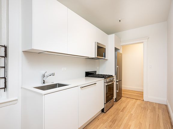 2nd image of 288-290 Chestnut Hill Ave #6