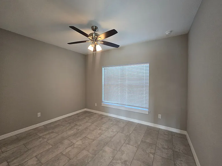 4309 NE 20th Ct — Photo 22