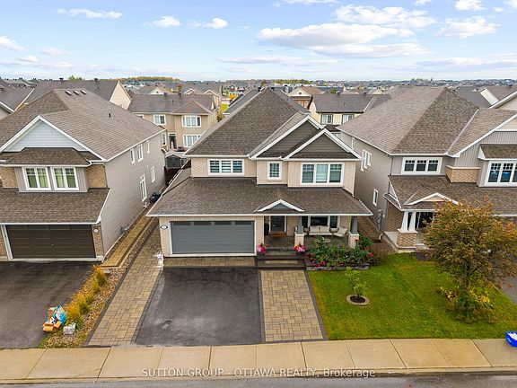 2nd image of 571 Egret Way