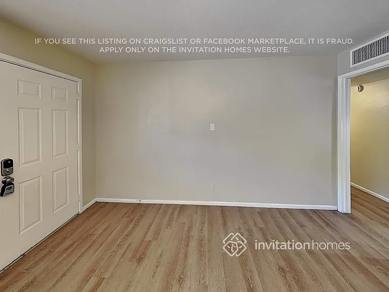 111 E McKinley St — Photo 15