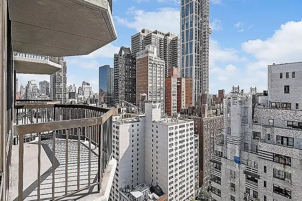 Rented by Metropolitan Property Group | media 9