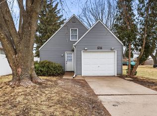 1711 W 59th St, Davenport, IA