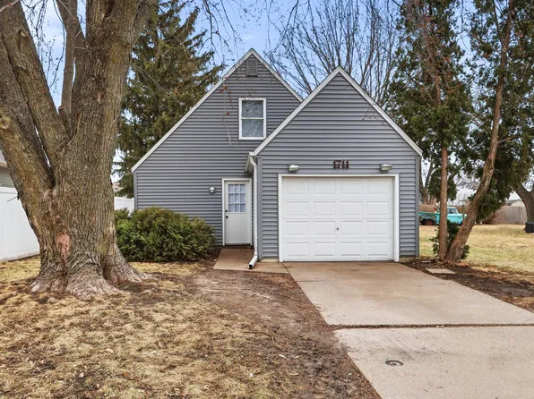 1711 W 59th St, Davenport, IA 52806