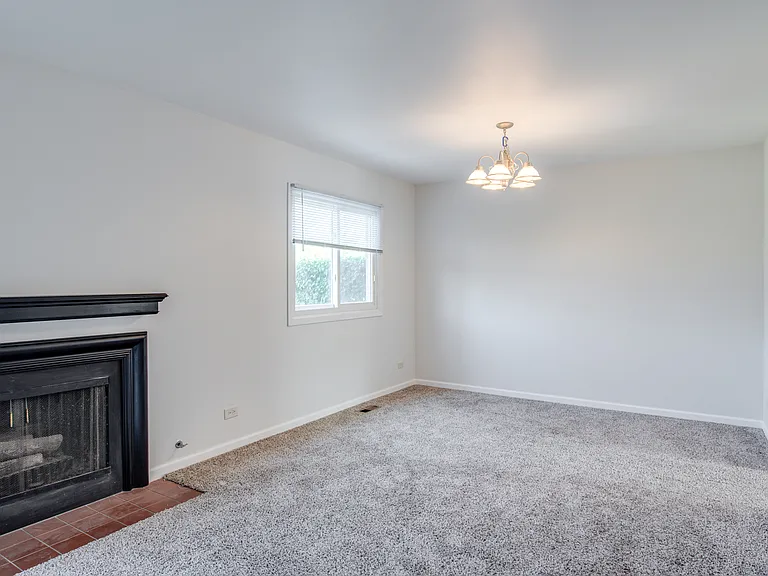 889 Heatherbrook Ct — Photo 10