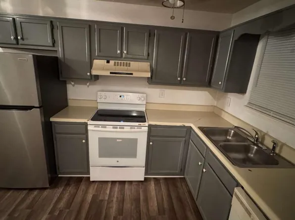 8501 Westchester Dr, Douglasville, GA 30134