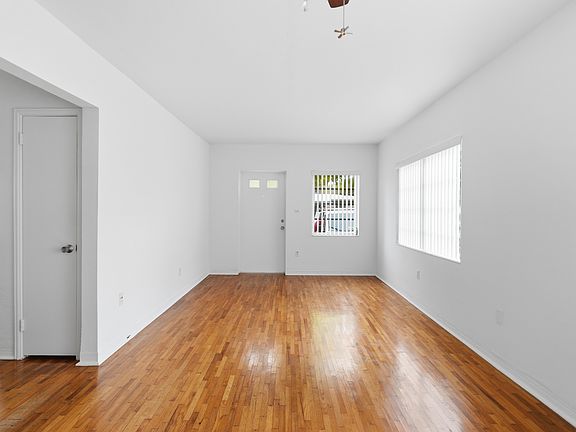 4th image of 414 Malaga Ave APT 1