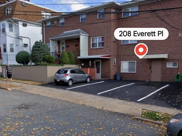 208 Everett Pl, East Rutherford, NJ 07073