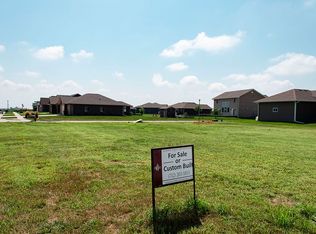 832 Cottonwood Trl, Sergeant Bluff, IA 51054