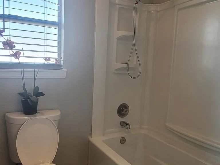 21250 Laguna Rd #5 — Photo 26