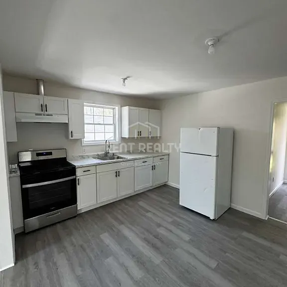 149 Lewis Ln #2 — Photo 6