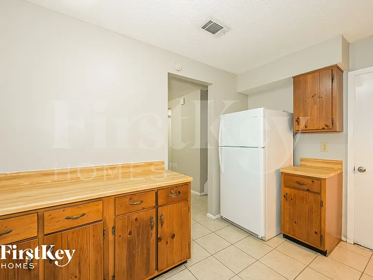 1311 Old Countryside Cir — Photo 8