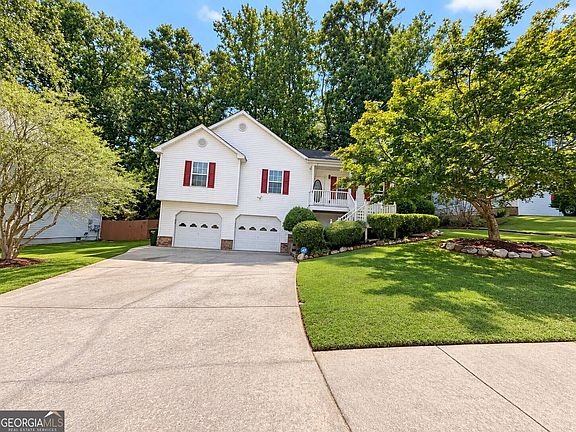 2nd image of 113 Jake Taylor Dr
