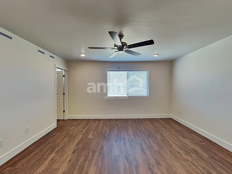 6634 Spriggel St — Photo 8