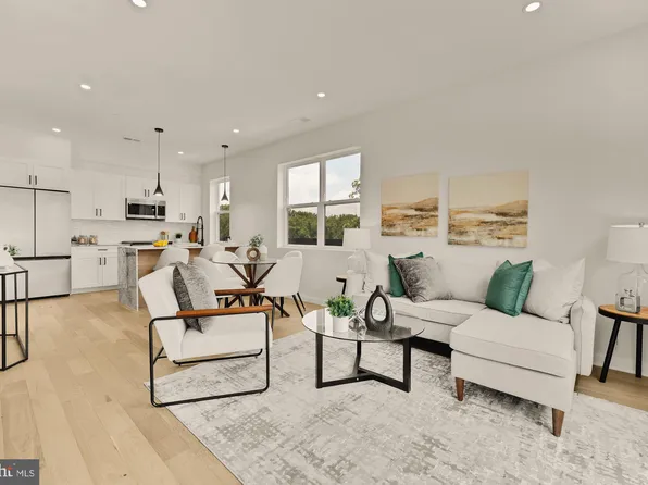 2610 41st St NW #7, Washington, DC 20007