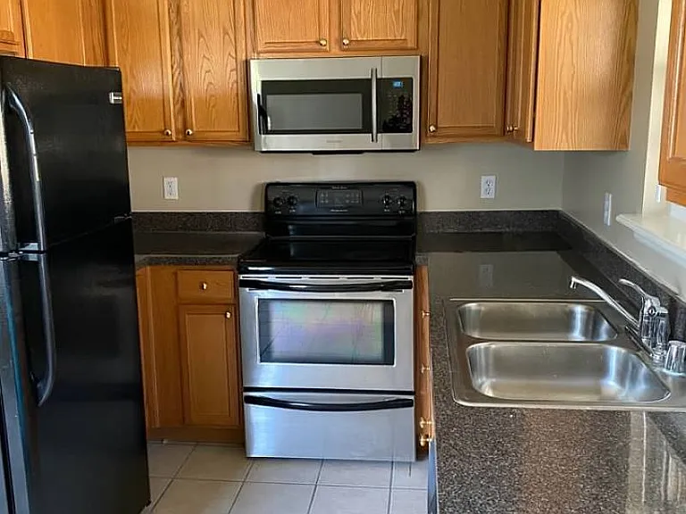 117 Eric Ct — Photo 10