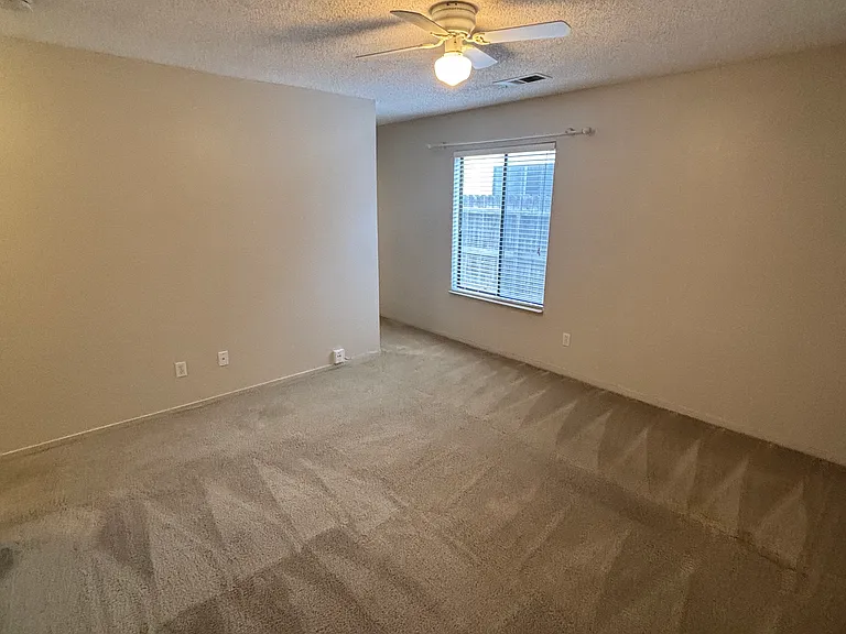4918 W Chestnut Ave — Photo 24