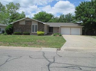 1007 Grandview Ave, Newton, KS 67114